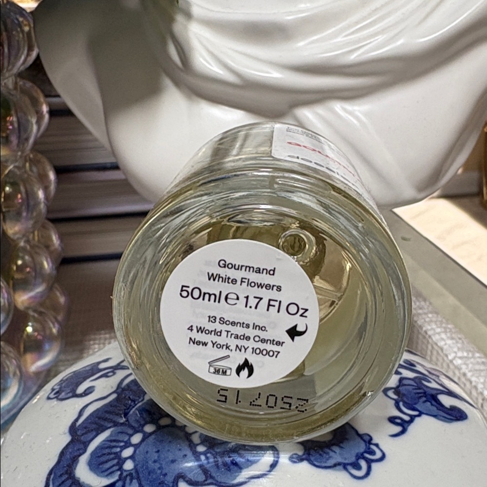 Dossier Gourmand White Flowers - Picture 3 of 3